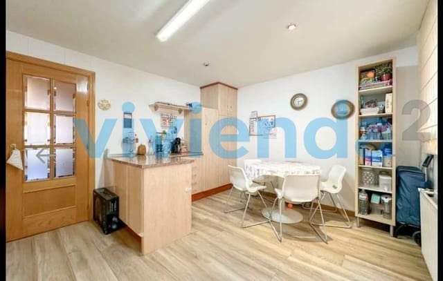 3 bedroom Flat for sale in La Paz, Madrid city with garage - € 615,000 (Ref: 9340966)