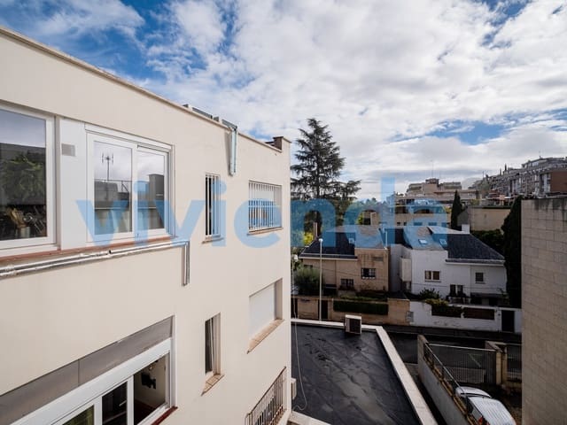 3 soveværelse Lejlighed til leje i Nueva España, Madrid by med garage - € 2.495 (Ref: 9347043)