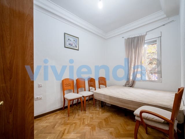 4 bedroom Flat for sale in Delicias, Madrid city - € 685,500 (Ref: 9362202)