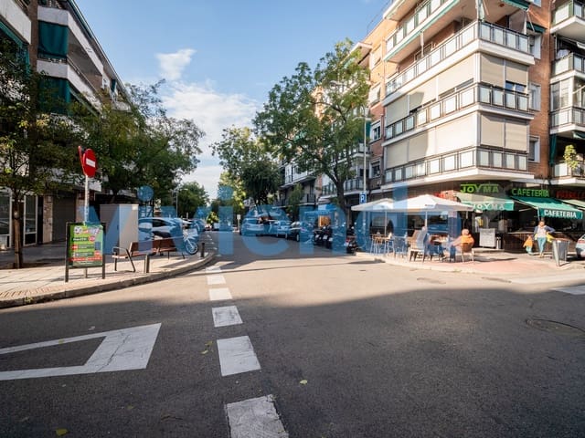 2 chambre Appartement à vendre à Quintana, Madrid ville - 334 000 € (Ref: 9367180)