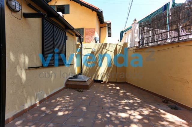 4 soveværelse Byhus til leje i Castilla, Madrid by med swimmingpool garage - € 4.500 (Ref: 9382483)