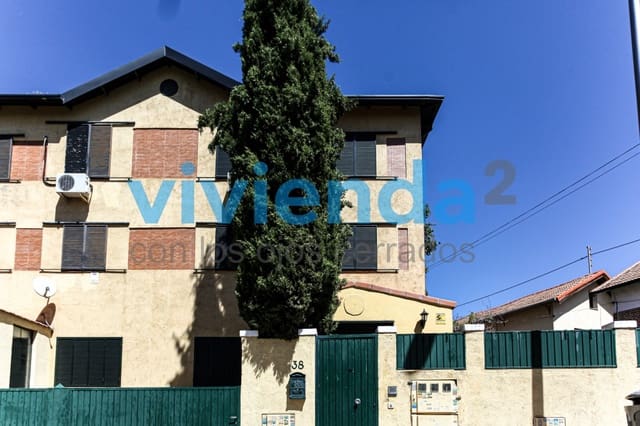 4 soveværelse Byhus til leje i Castilla, Madrid by med swimmingpool garage - € 4.500 (Ref: 9382483)