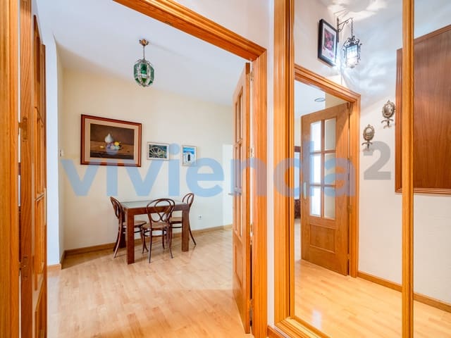 1 slaapkamer Flat te koop in Cortes, Madrid stad - € 738.000 (Ref: 9390403)