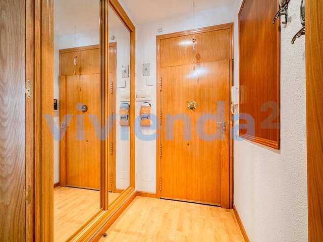 1 slaapkamer Flat te koop in Cortes, Madrid stad - € 738.000 (Ref: 9390403)