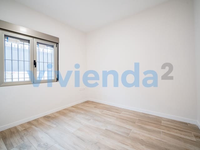 4 slaapkamer Halfvrijstaande villa te koop in Canillas, Madrid stad - € 935.000 (Ref: 9390405)