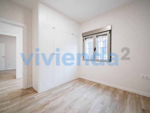 4 slaapkamer Halfvrijstaande villa te koop in Canillas, Madrid stad - € 935.000 (Ref: 9390405)