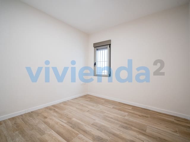 4 slaapkamer Halfvrijstaande villa te koop in Canillas, Madrid stad - € 935.000 (Ref: 9390405)