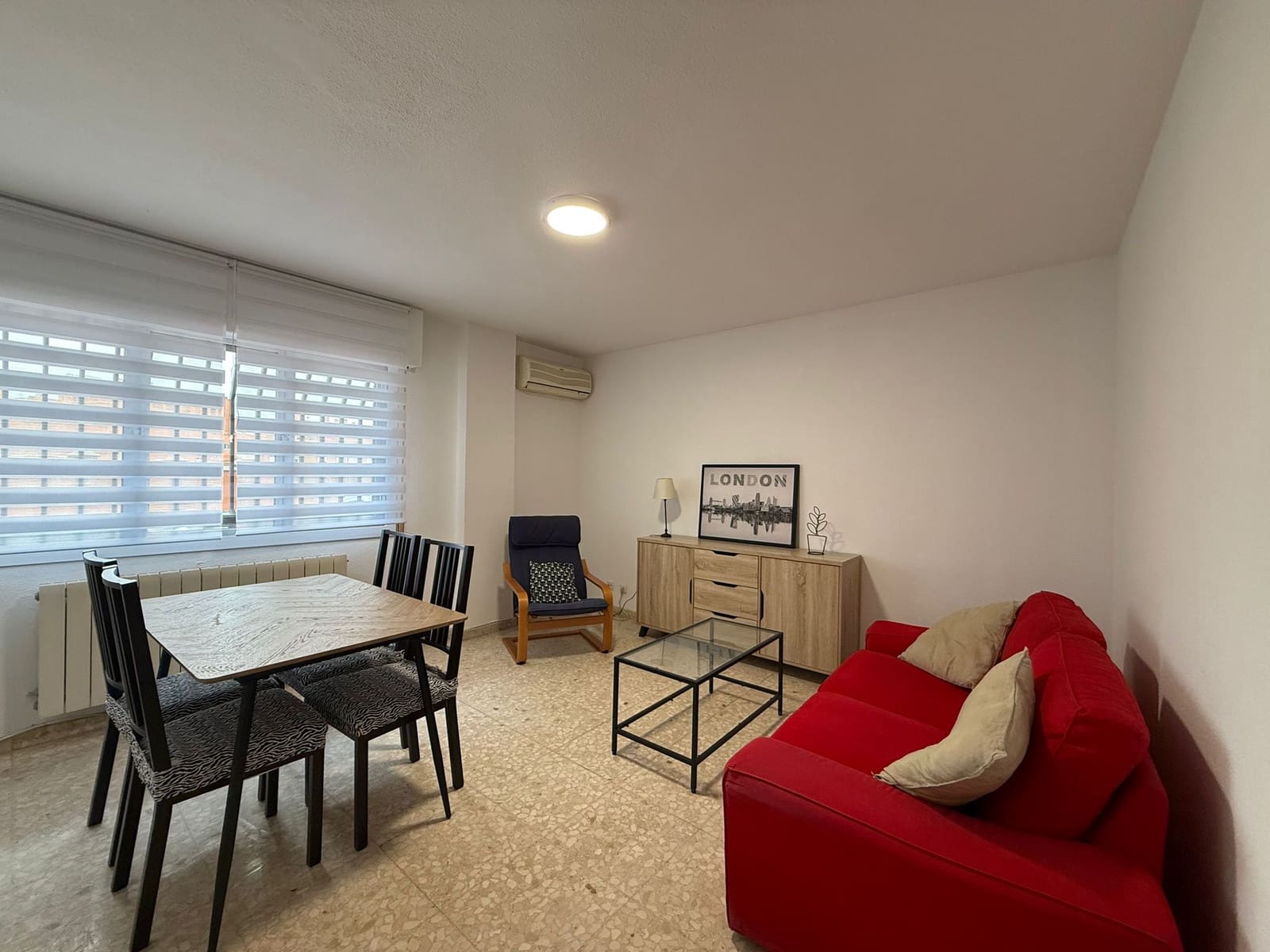 2 soveværelse Lejlighed til leje i Madrid by - € 1.450 (Ref: 9395829)