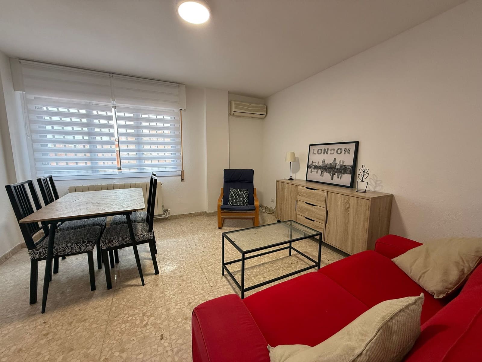 2 soveværelse Lejlighed til leje i Madrid by - € 1.450 (Ref: 9395829)