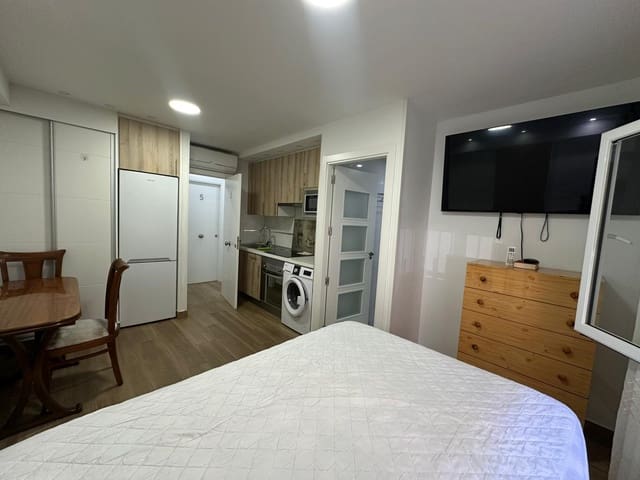 Studio for rent in Salvador, Madrid city - € 950 (Ref: 9395833)