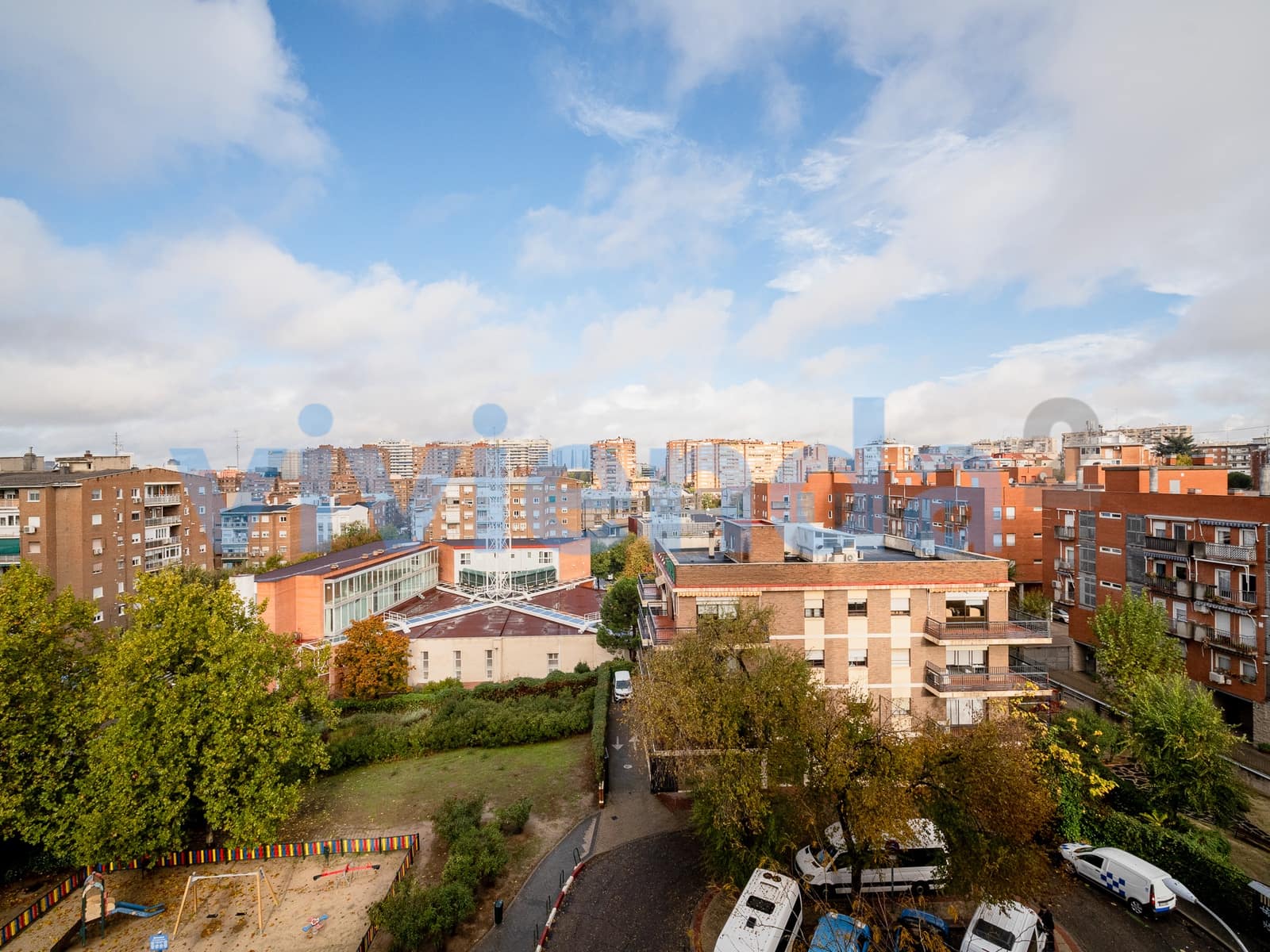 3 soveværelse Lejlighed til salg i Madrid by med swimmingpool garage - € 517.000 (Ref: 9400673)