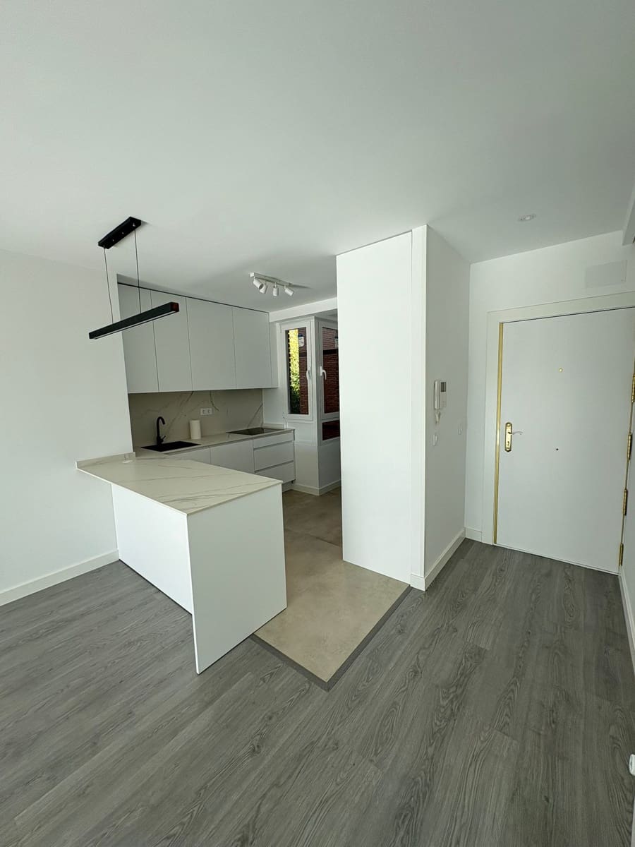 3 camera da letto Appartamento da affittare in Madrid citta - 1.850 € (Rif: 9400676)