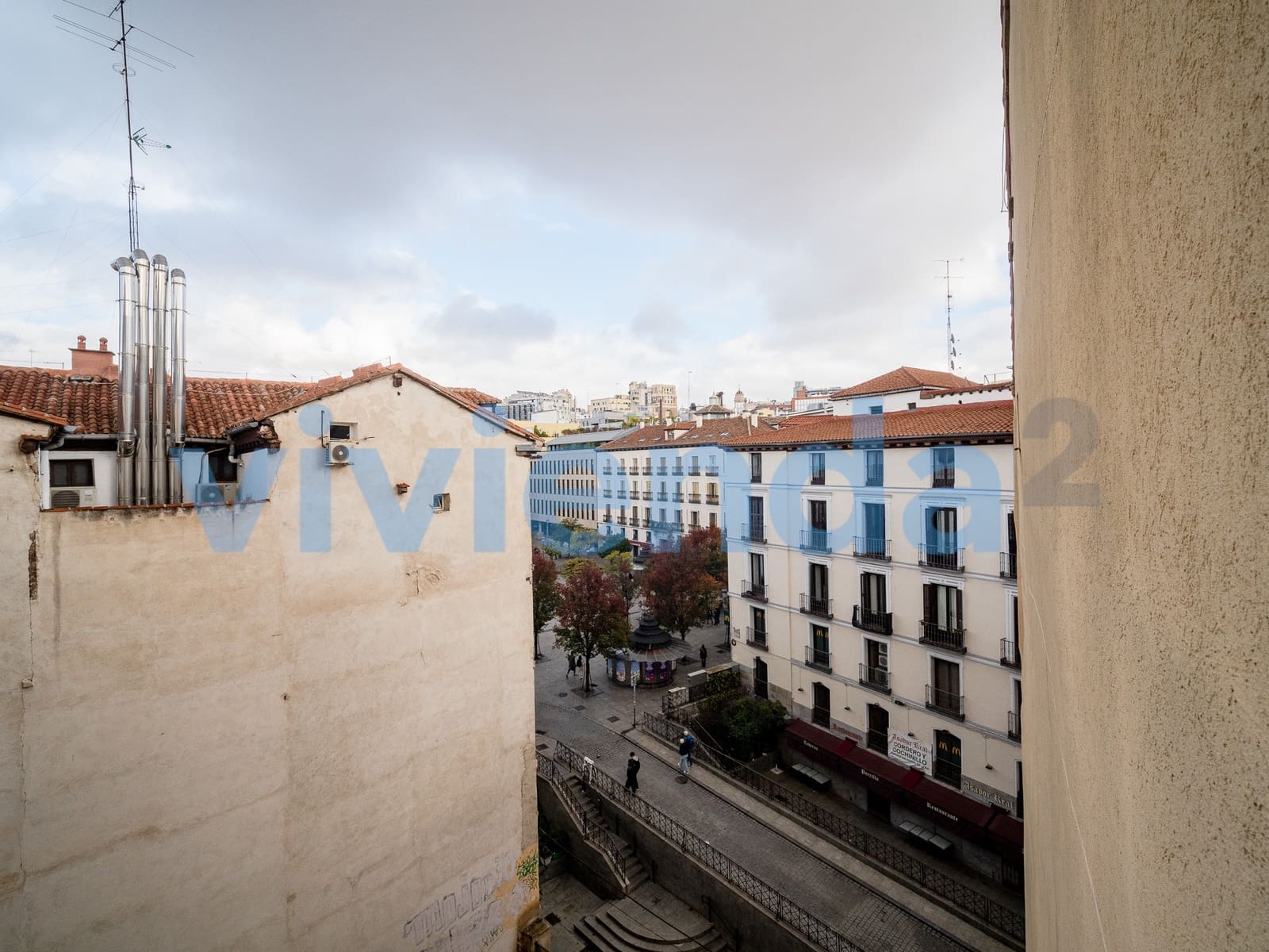 2 soveværelse Lejlighed til leje i Madrid by - € 1.450 (Ref: 9400677)