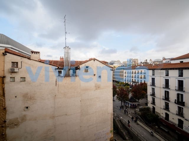 2 soveværelse Lejlighed til leje i Palacio, Madrid by - € 1.450 (Ref: 9400677)