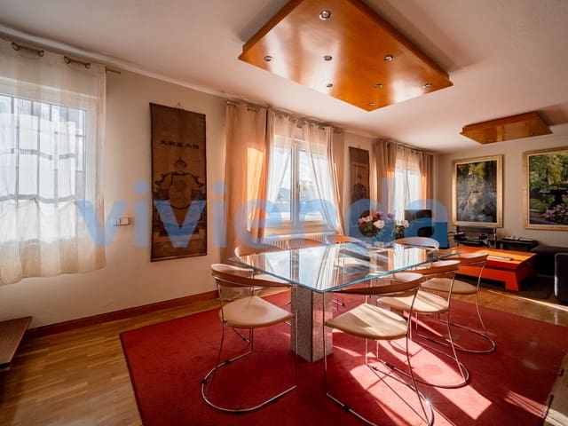 5 sovrum Lägenhet till salu i Simancas, Madrid stad - 686 000 € (Ref: 9403037)