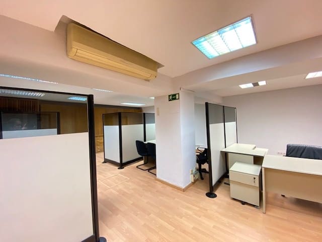 1 camera da letto Ufficio da affittare in Madrid citta - 1.200 € (Rif: 9403038)