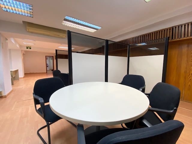 1 Zimmer Büro zu vermieten in Rios Rosas, Madrid Stadt - 1.200 € (Ref: 9403038)