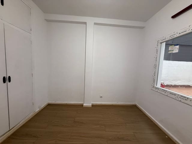 1 quarto Apartamento para arrendar em Cortes, Madrid cidade - 1 150 € (Ref: 9406353)