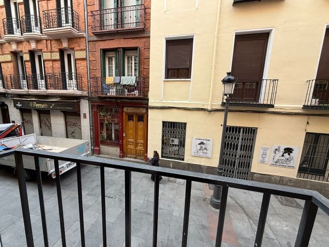 1 makuuhuone Asunto vuokrattavana paikassa Cortes, Madrid kaupunki - 1 150 € (Ref: 9406353)