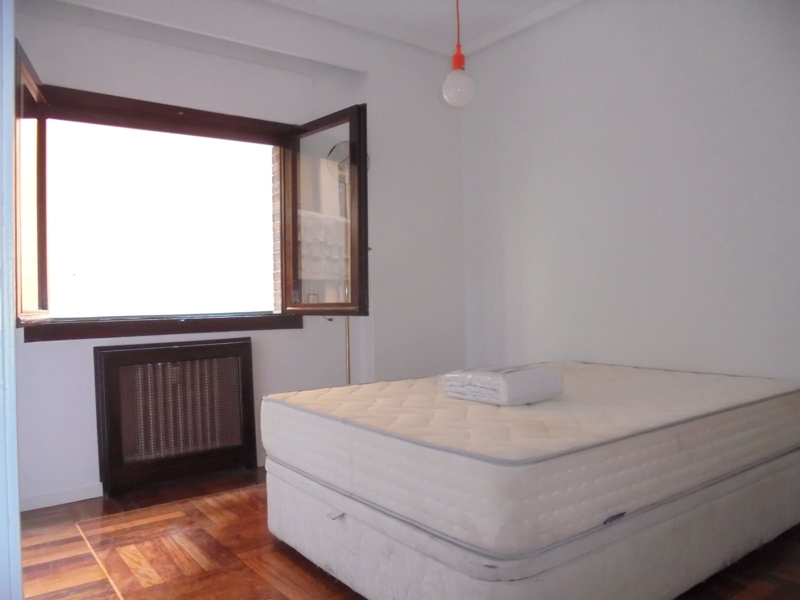 Appartement de 1 chambre à louer à Madrid ville - 1 300 € (Ref: 9410743)