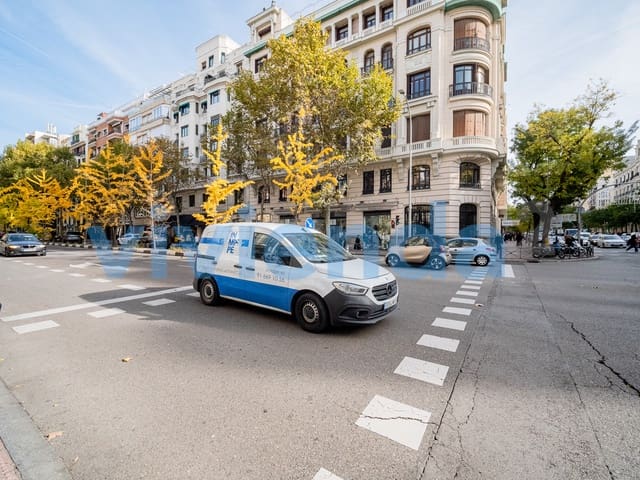 Garage for sale in Recoletos, Madrid city - € 59,000 (Ref: 9413797)