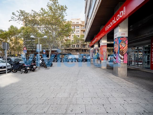 Garage for sale in Cuatro Caminos, Madrid city - € 49,200 (Ref: 9413798)