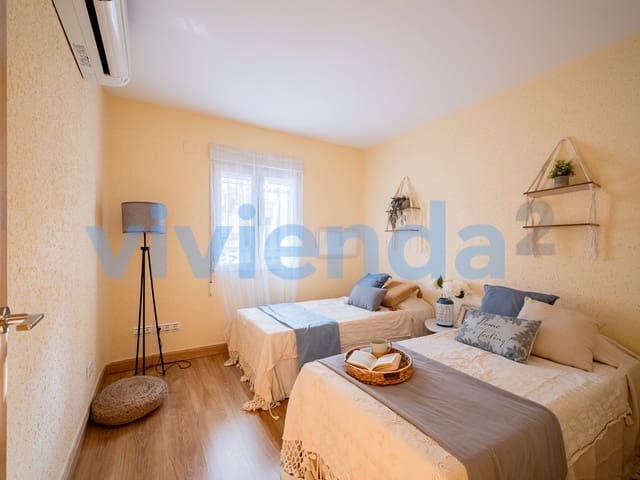 2 bedroom Flat for sale in Puerta del Ángel, Madrid city - € 298,650 (Ref: 9422125)