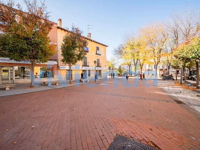 1 bedroom Flat for sale in Casco Histórico de Vallecas, Madrid city with garage - € 285,000 (Ref: 9424360)