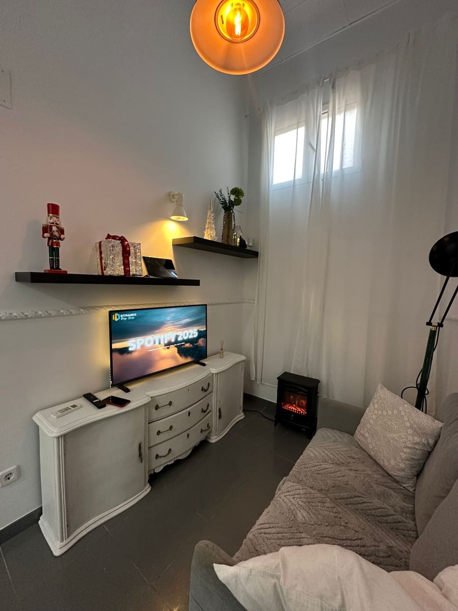 1 bedroom Flat for rent in Madrid city - € 1,150 (Ref: 9426977)