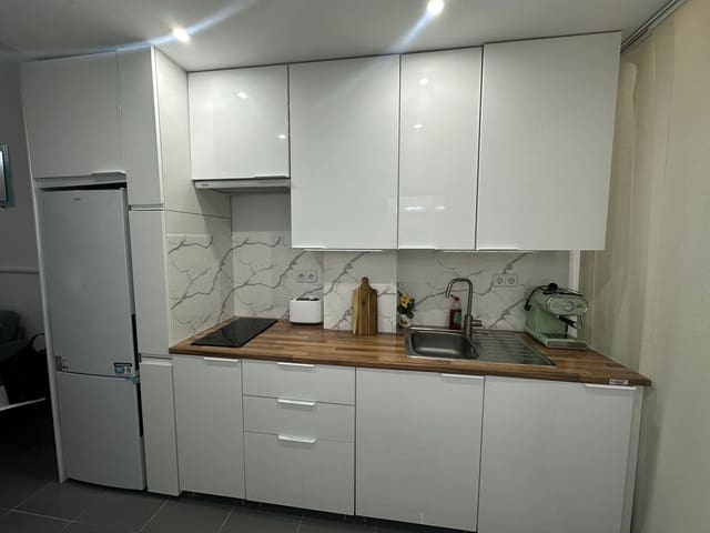 1 bedroom Flat for rent in Ventas, Madrid city - € 1,150 (Ref: 9426977)