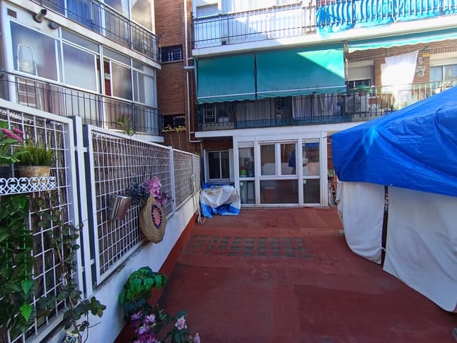 2 soveværelse Lejlighed til leje i Valdeacederas, Madrid by - € 1.300 (Ref: 9430843)