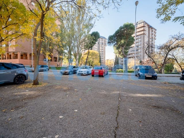 3 bedroom Flat for sale in San Juan Bautista, Madrid city with garage - € 499,900 (Ref: 9436985)