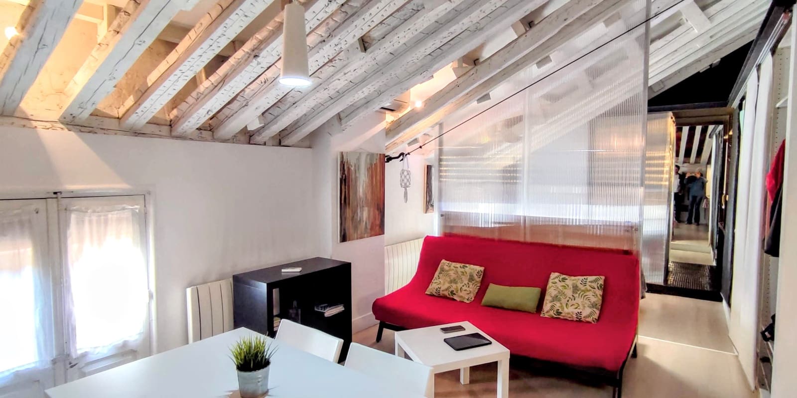 1 soveværelse Lejlighed til leje i Madrid by - € 1.500 (Ref: 9436986)