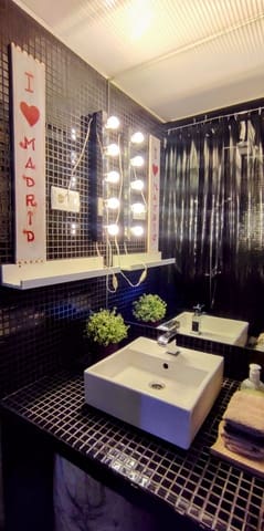 1 slaapkamer Flat te huur in Palacio, Madrid stad - € 1.500 (Ref: 9436986)