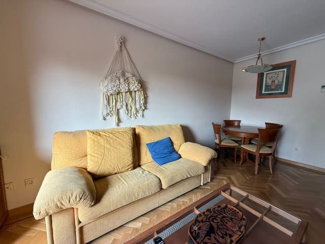 2 bedroom Flat for rent in Acacias, Madrid city with pool - € 1,700 (Ref: 9446149)