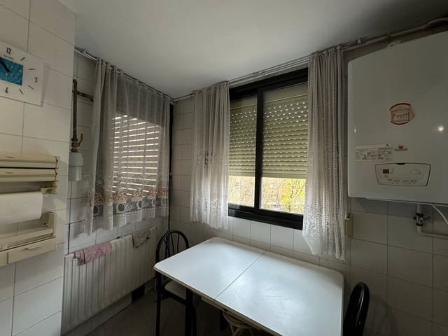 3 camera da letto Appartamento da affittare in Media Legua, Madrid città - 1.650 € (Rif: 9446150)