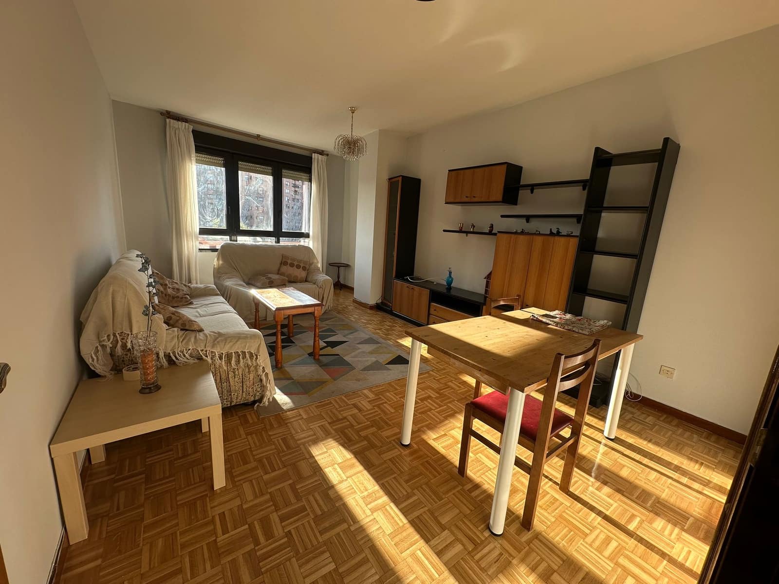 3 Zimmer Wohnung zu vermieten in Madrid Stadt - 1.650 € (Ref: 9446150)