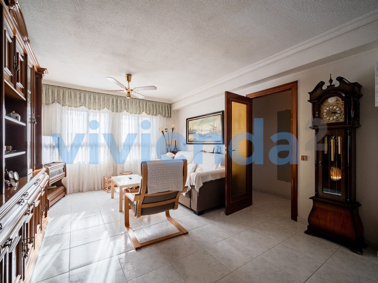 Piso de 4 habitaciones en Madrid ciudad en venta - 425.000 € (Ref: 9451155)