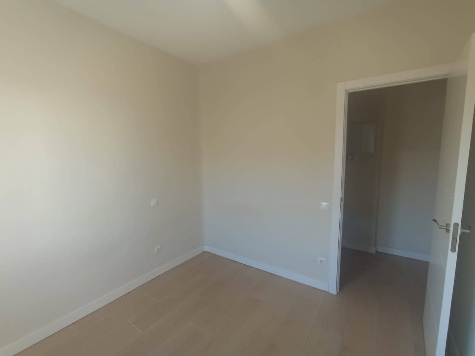 3 sypialnia Mieszkanie do wynajęcia w Miasto Madryt - 1 500 € (Ref: 9451156)