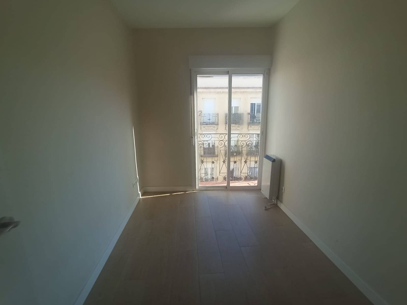 3 sypialnia Mieszkanie do wynajęcia w Miasto Madryt - 1 500 € (Ref: 9451156)