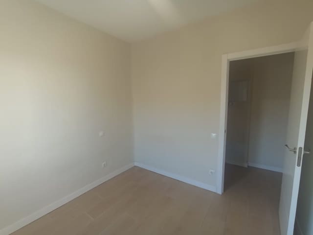 3 sypialnia Mieszkanie do wynajęcia w Cuatro Caminos, Miasto Madryt - 1 500 € (Ref: 9451156)