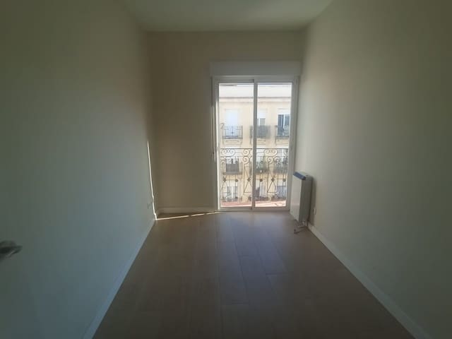 3 sypialnia Mieszkanie do wynajęcia w Cuatro Caminos, Miasto Madryt - 1 500 € (Ref: 9451156)