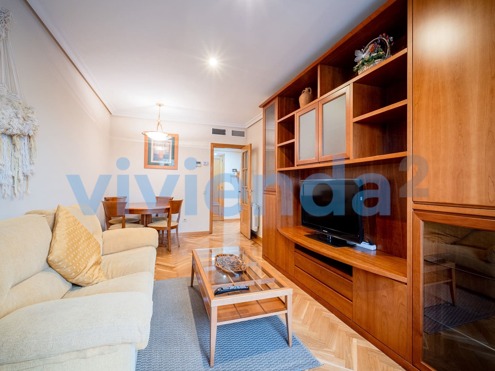 2 Zimmer Wohnung zu vermieten in Madrid Stadt mit Pool - 1.700 € (Ref: 9456107)
