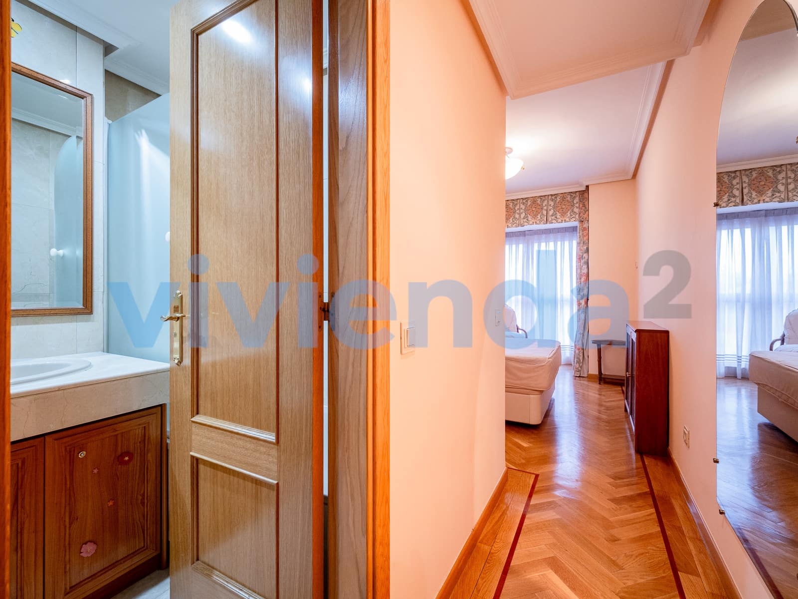 2 Zimmer Wohnung zu vermieten in Madrid Stadt mit Pool - 1.700 € (Ref: 9456107)