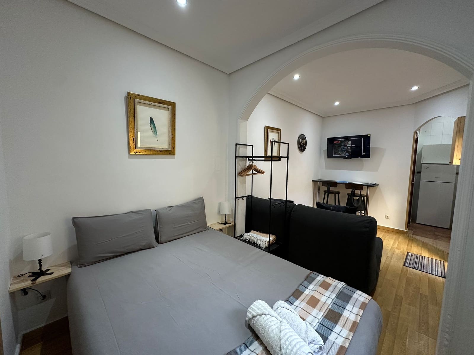 Studio te huur in Madrid stad - € 1.050 (Ref: 9456111)