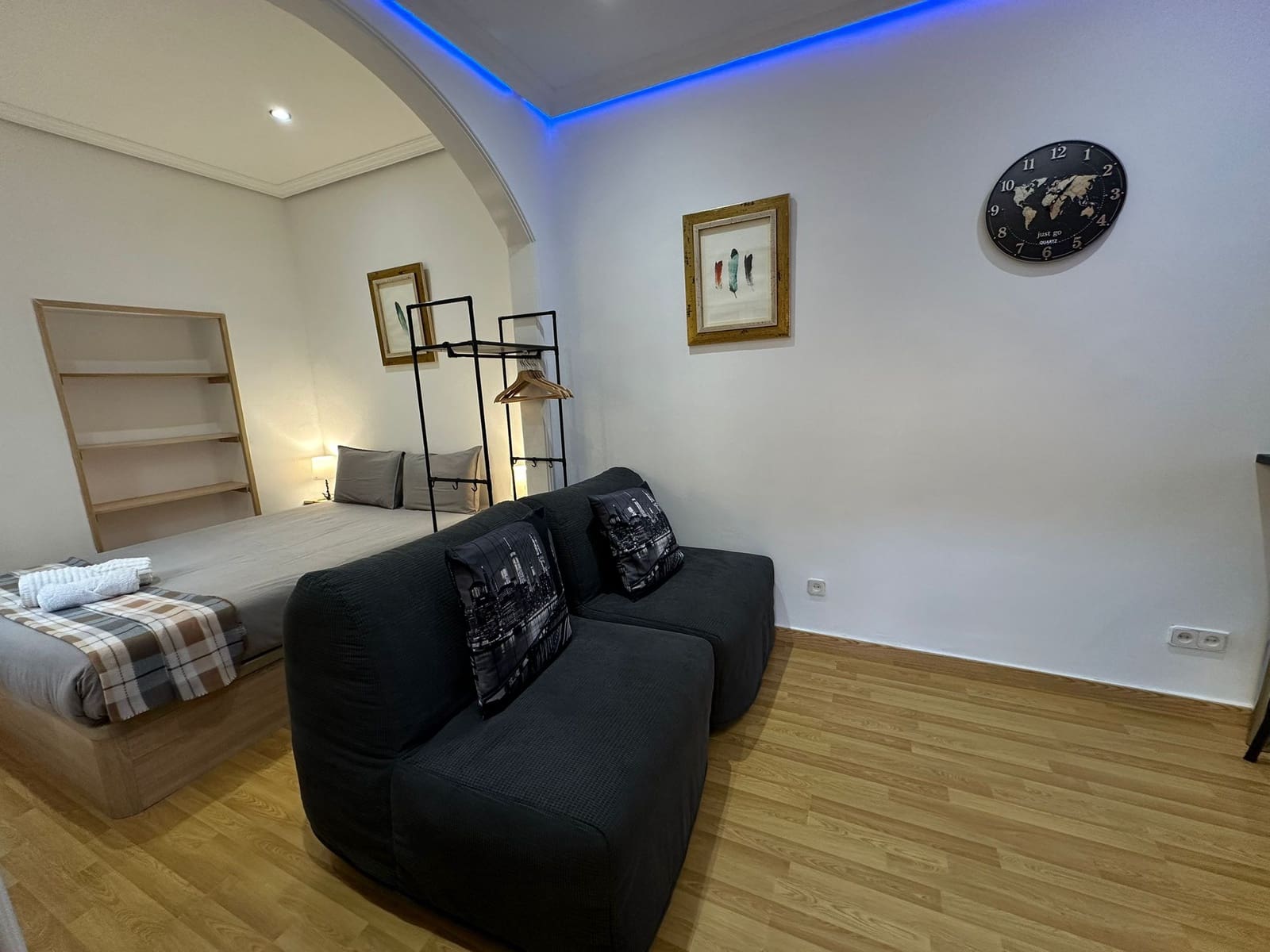 Studio te huur in Madrid stad - € 1.050 (Ref: 9456111)