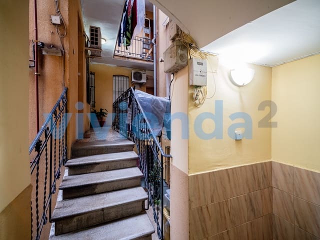 2 slaapkamer Flat te koop in Numancia, Madrid stad - € 199.000 (Ref: 9465520)