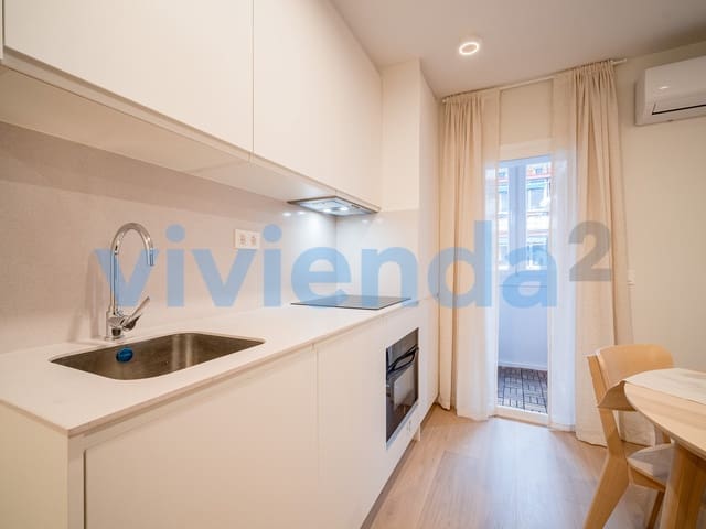 3 slaapkamer Flat te huur in Valdezarza, Madrid stad - € 1.795 (Ref: 9465521)