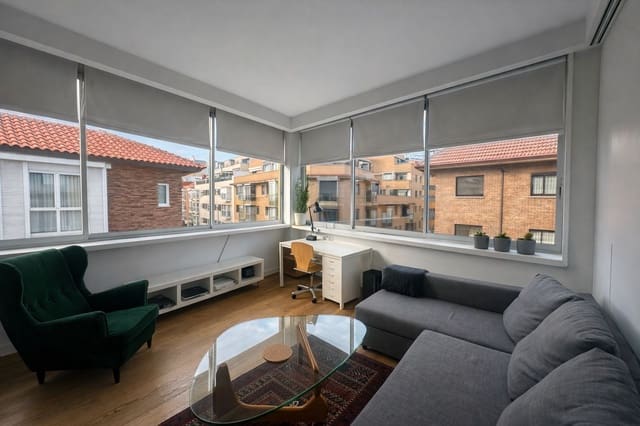 Appartement de 1 chambre à louer à Ciudad Jardín, Madrid ville - 1 400 € (Ref: 9472774)