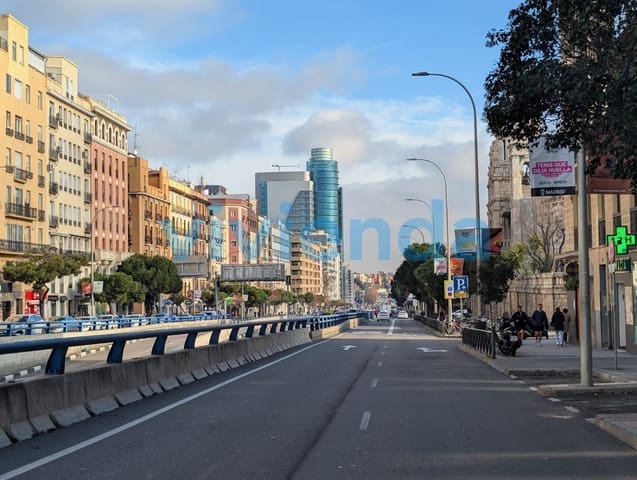 2 sovrum Lägenhet till salu i Cuatro Caminos, Madrid stad - 403 000 € (Ref: 9474780)